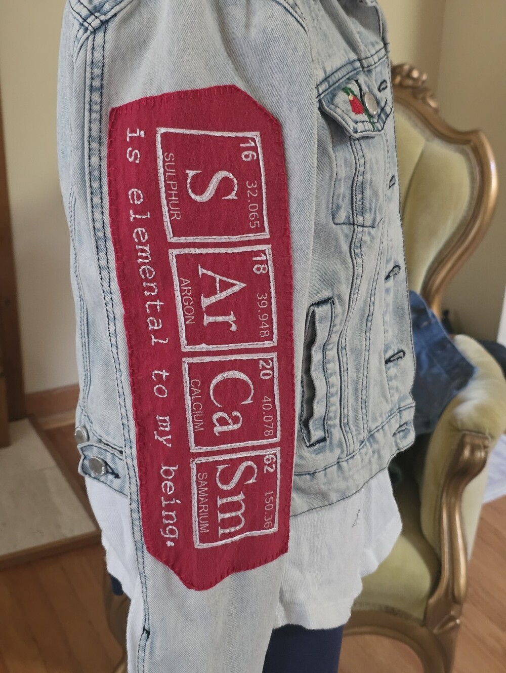 HAND CRAFTED Jacket UPCYCLED Blue Denim Embroidered Cat Glasses Tee Size Small - Picture 6 of 15